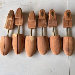 Wooden Shoe Trees Set
